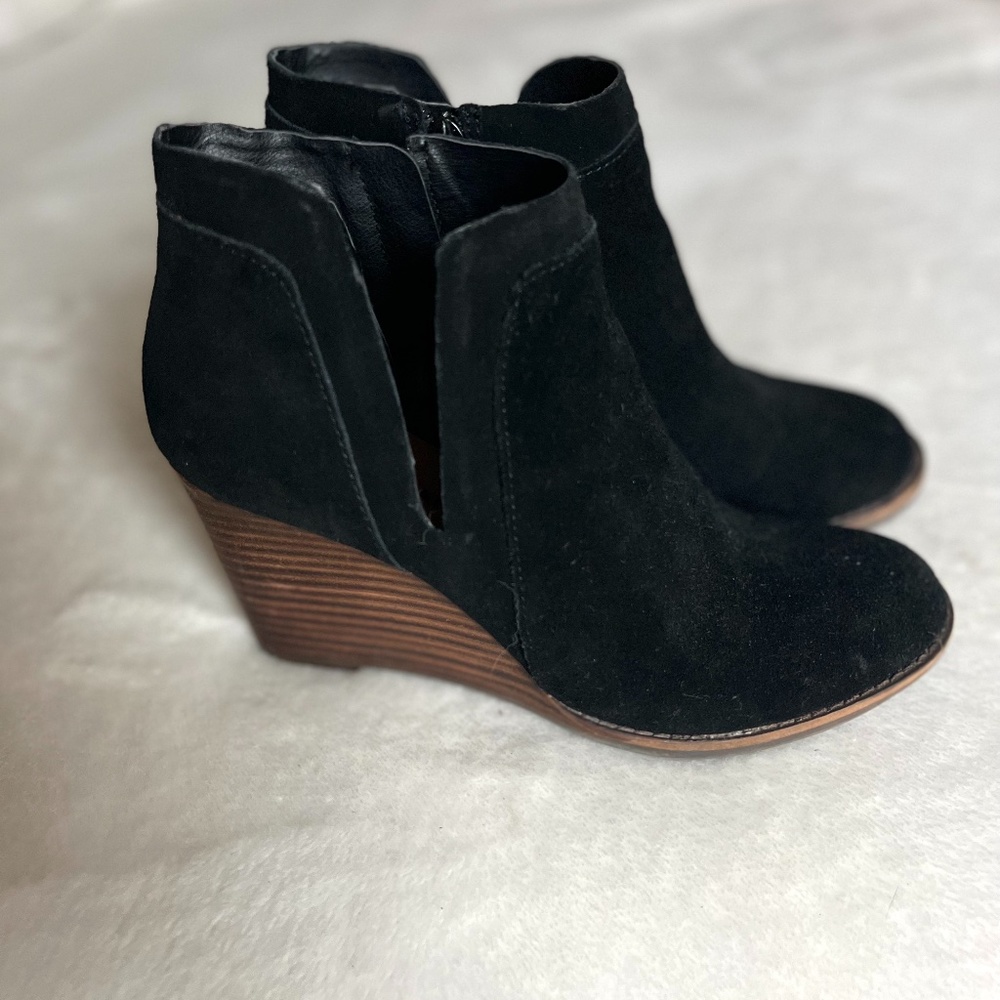 LUCKY BRAND Blue Suede Wedge Ankle Boots